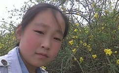 女生把筷子放屁眼里